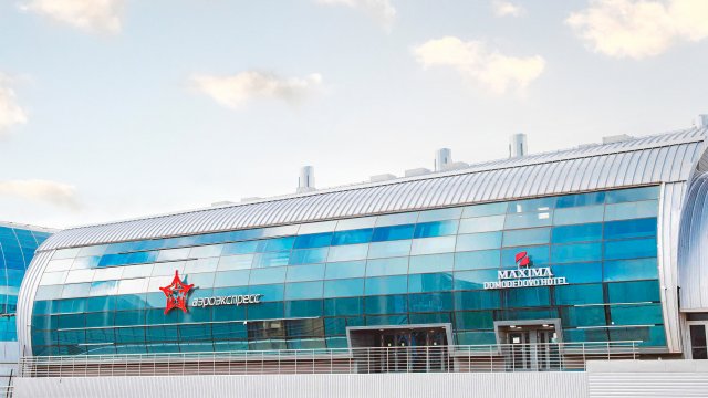 SMART hotel in the heart of the airport